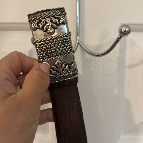 Vintage Captiva USA Brown Leather Belt w/ Large Silver Buckle. - Picture 2 of 9